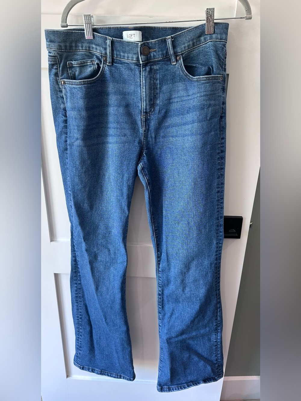 LOFT The Boot Medium Wash Highrise Bootcut Jeans Size 29 or 8